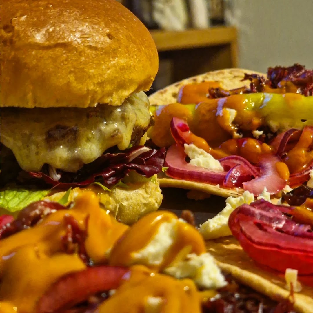 Chums BBQ · Photos 1